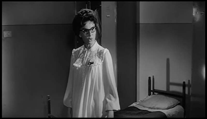 Guardatele ma non toccatele (1959) Screenshot 1