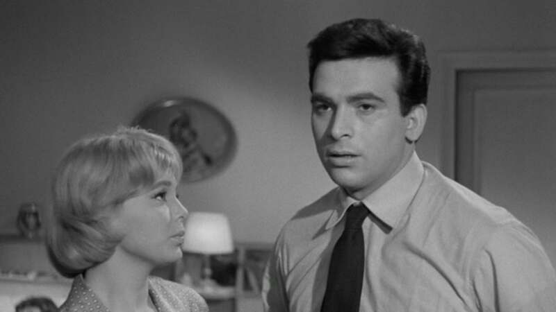 Poor Millionaires (1959) Screenshot 3