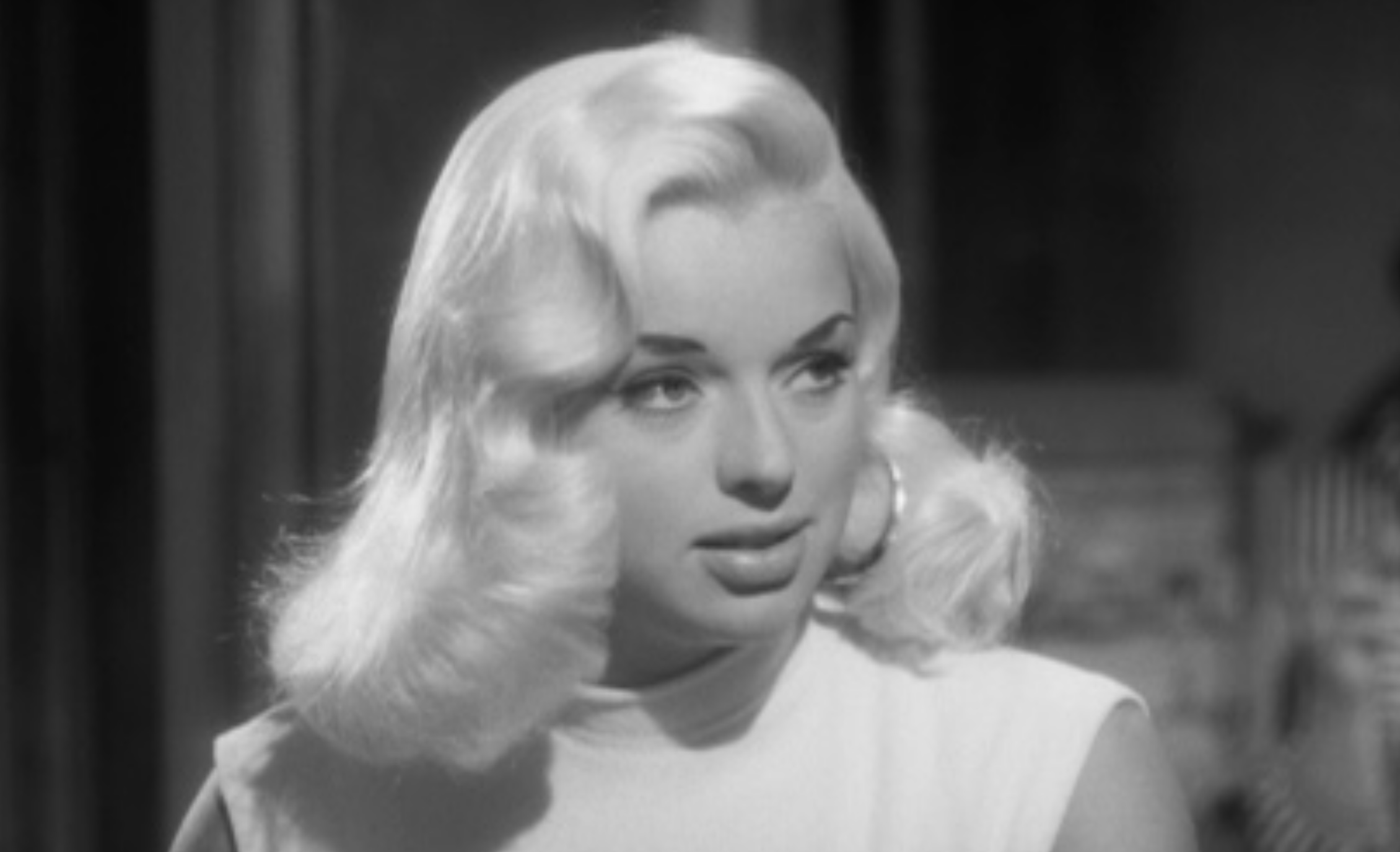 Room 43 (1958) Screenshot 1