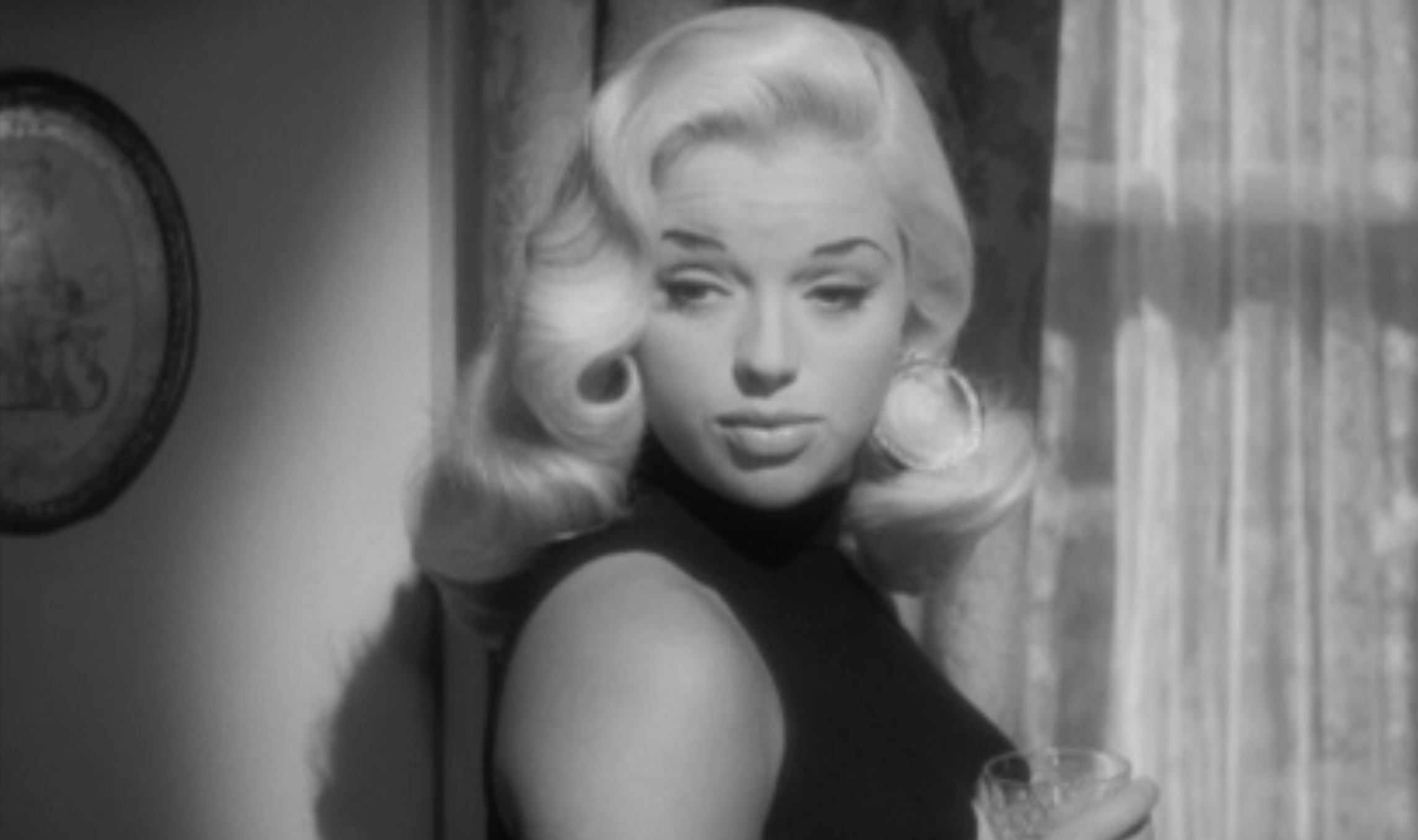 Room 43 (1958) Screenshot 4