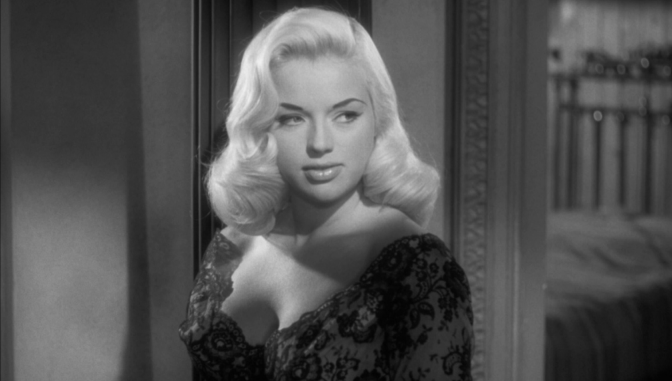 Room 43 (1958) Screenshot 5