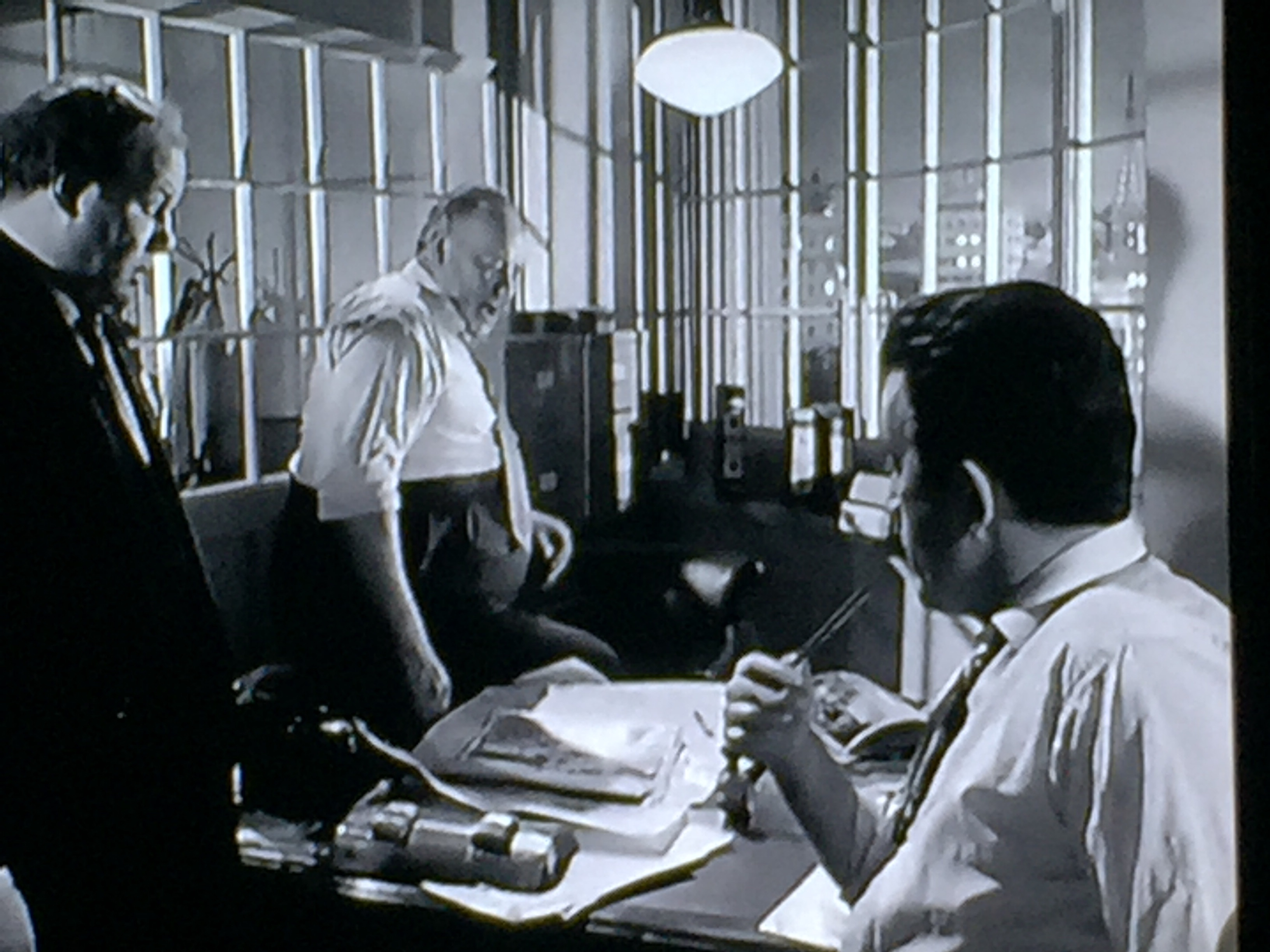 Four Desperate Men (1959) Screenshot 5 