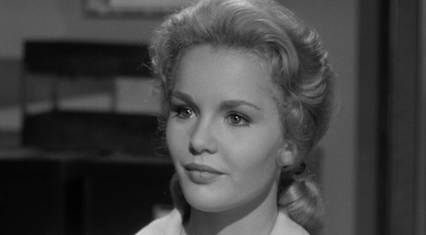 Because They're Young (1960) Screenshot 1