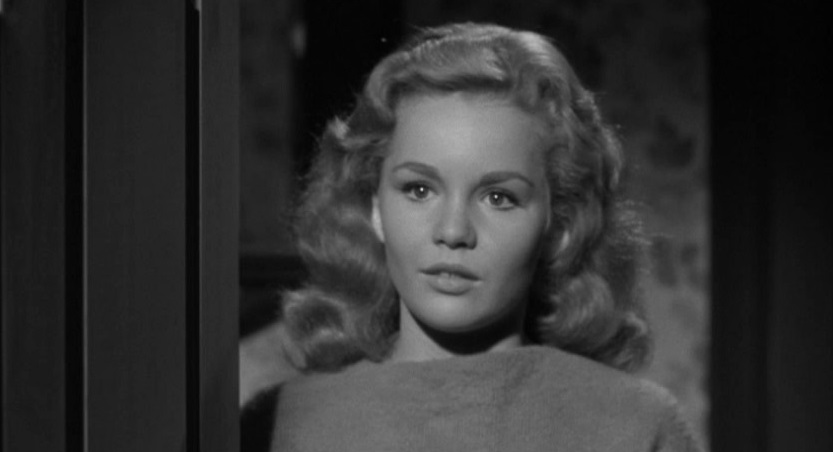 Because They're Young (1960) Screenshot 4