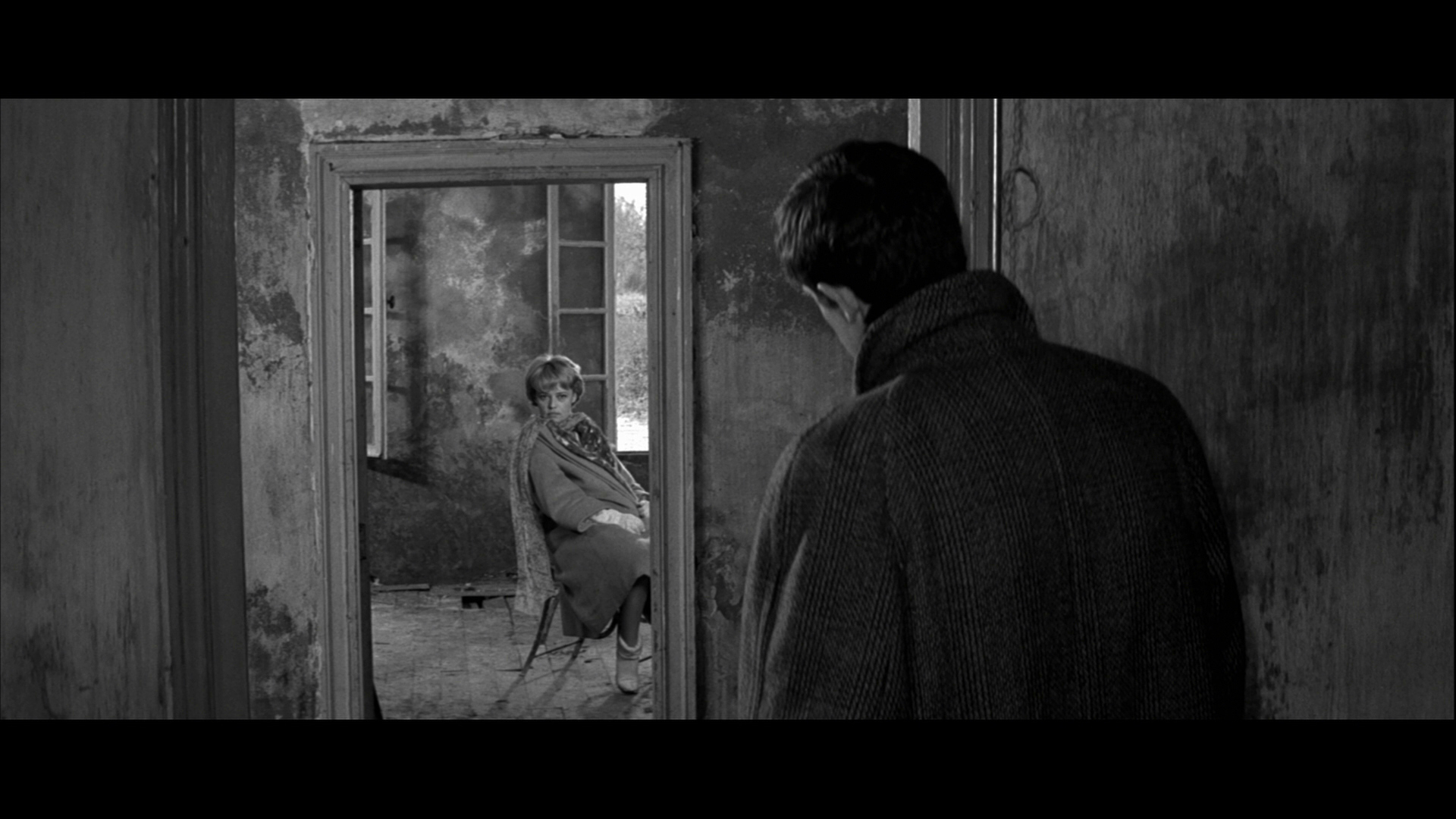 Seven Days... Seven Nights (1960) Screenshot 5