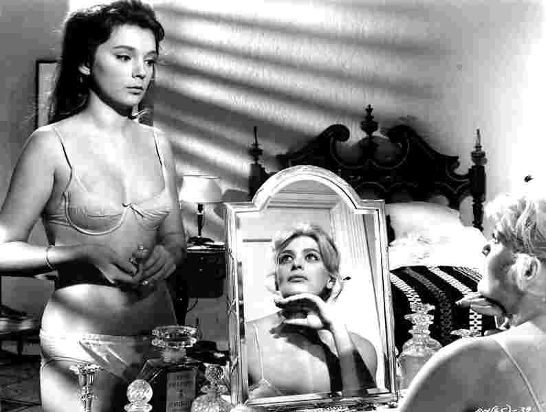 Platinum High School (1960) Screenshot 5