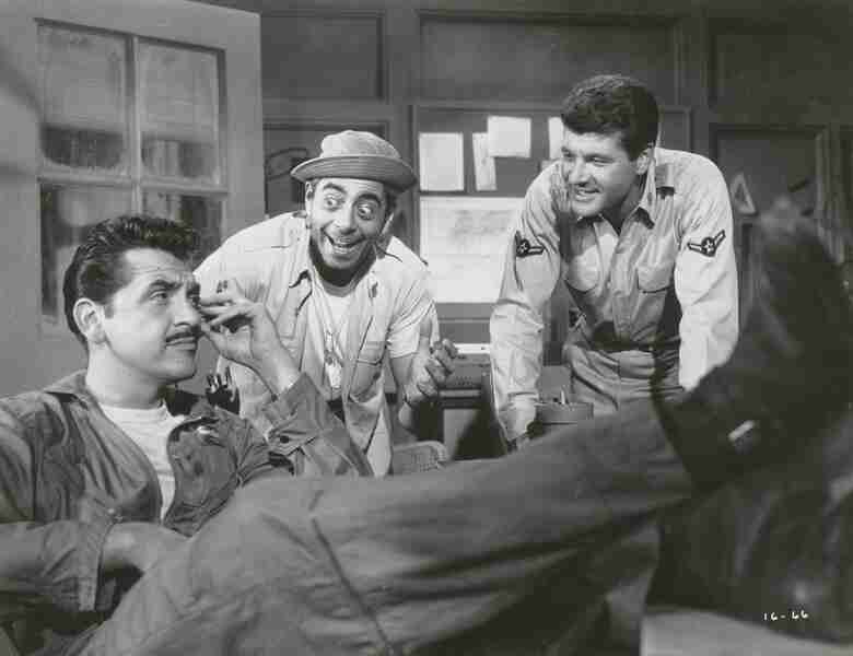 Wake Me When It's Over (1960) starring Ernie Kovacs on DVD DVD Wake Me When It's Over (1960) Screenshot 2