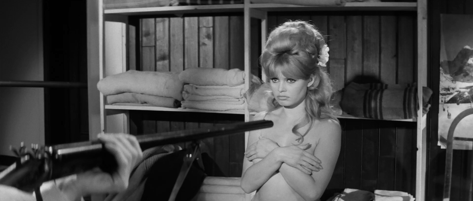 Please, Not Now! (1961) Screenshot 5