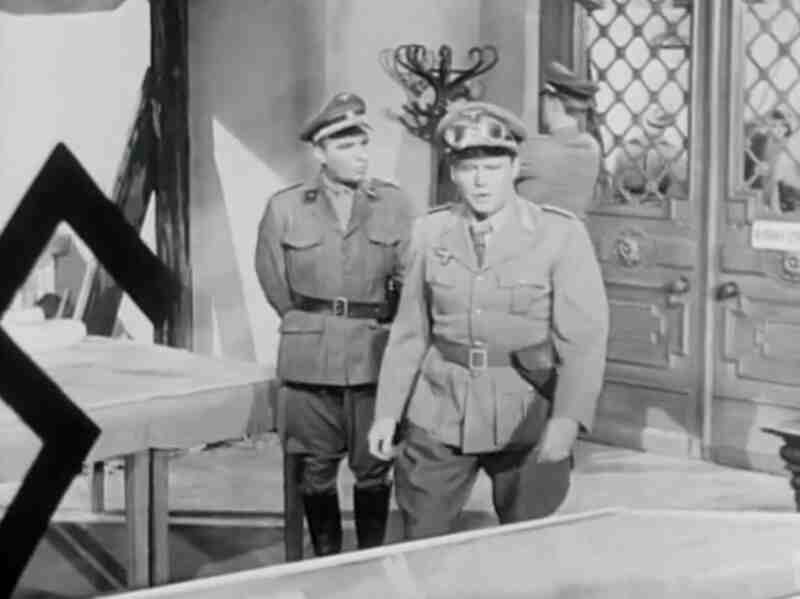 Foxhole in Cairo (1960) Screenshot 4