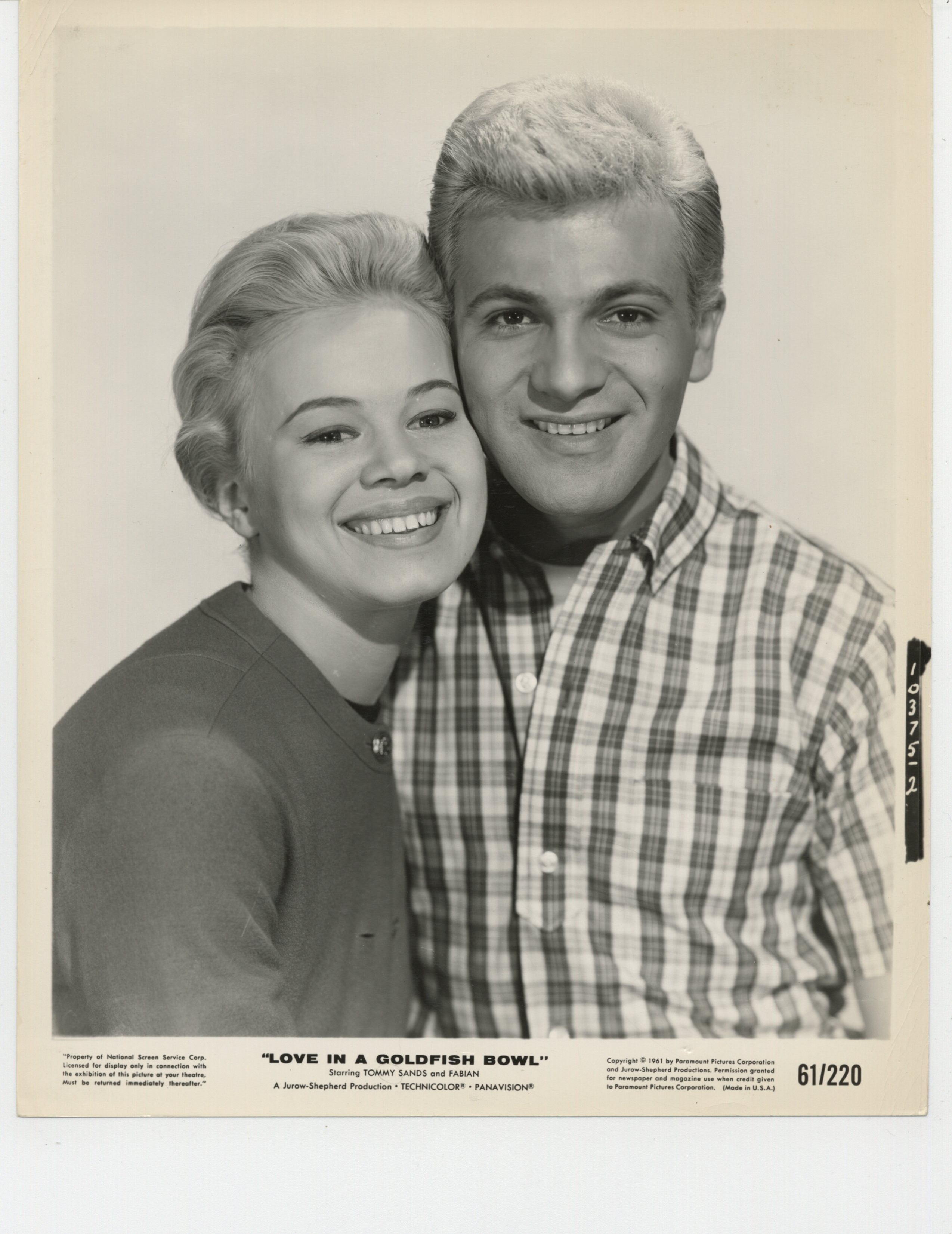 Love in a Goldfish Bowl (1961) Screenshot 1