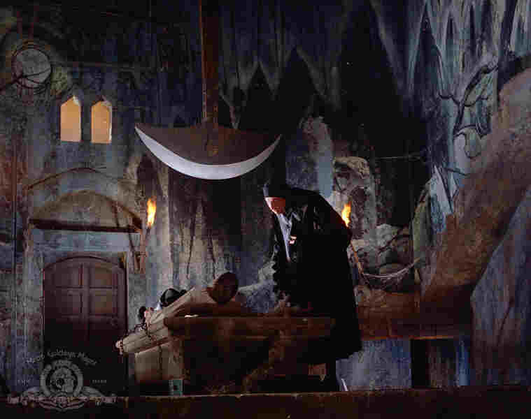 The Pit and the Pendulum (1961) Screenshot 5