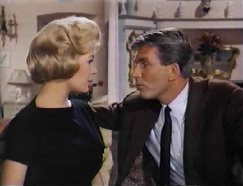 Romanoff and Juliet (1961) Screenshot 3