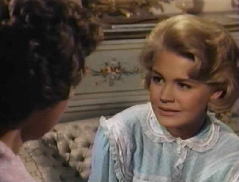 Romanoff and Juliet (1961) Screenshot 4