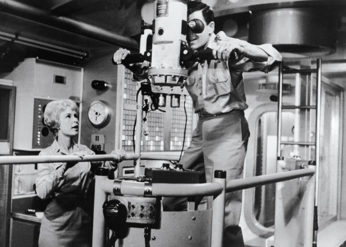 Voyage to the Bottom of the Sea (1961) Screenshot 3