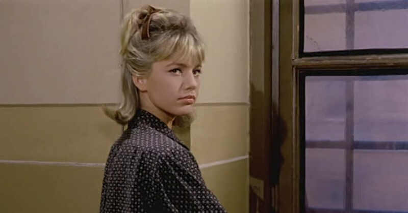 Eighteen in the Sun (1962) Screenshot 1