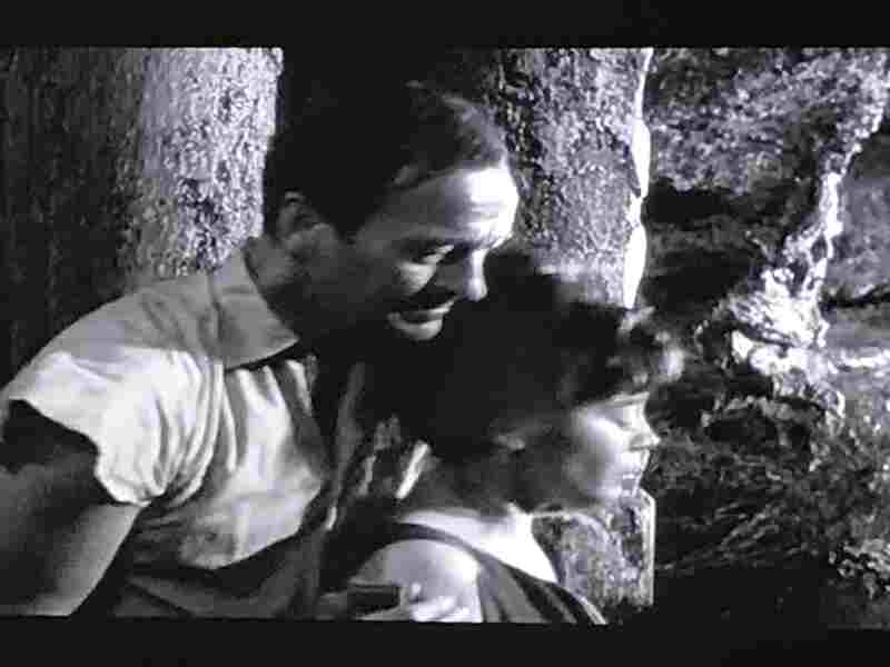 Guns of Darkness (1962) Screenshot 2