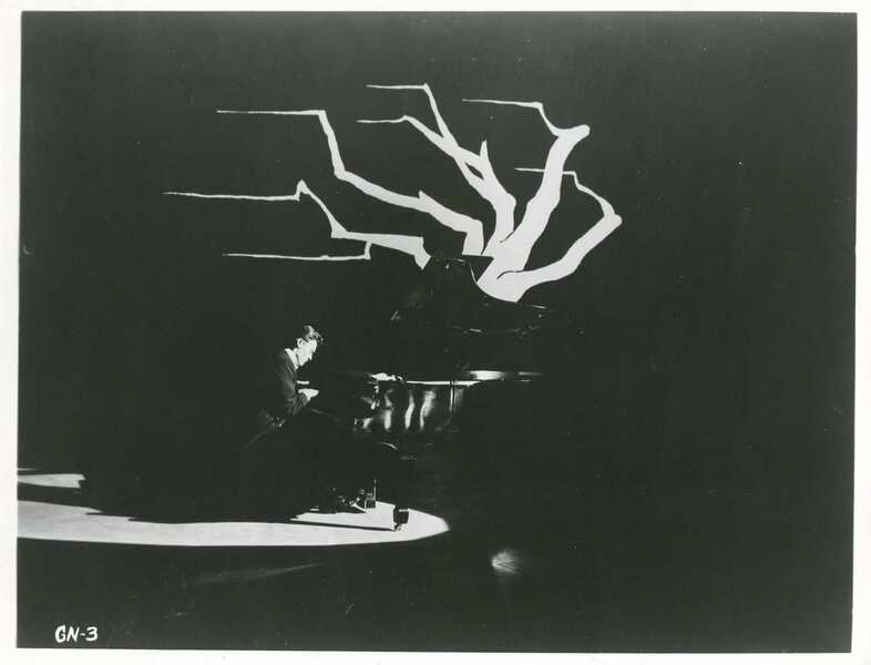 Hands of a Stranger (1962) Screenshot 2