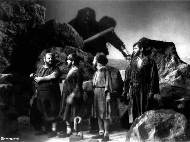 The Three Stooges Meet Hercules (1962) Screenshot 2