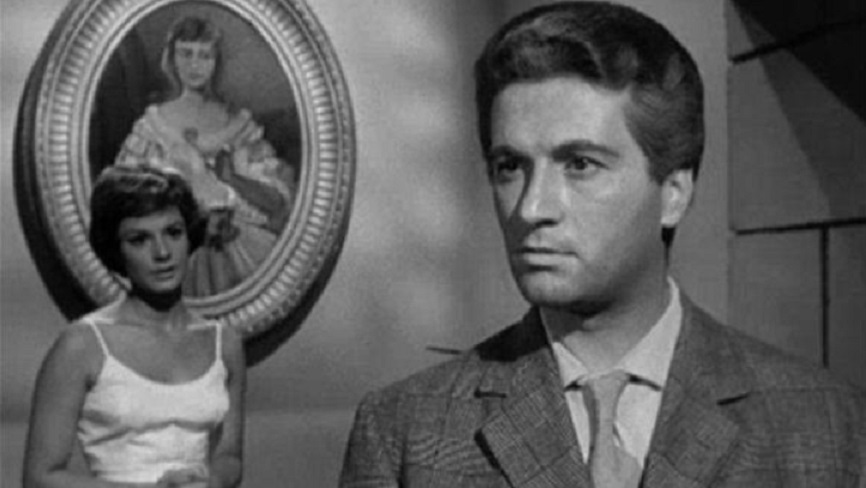 The Playgirls and the Vampire (1960) Screenshot 5