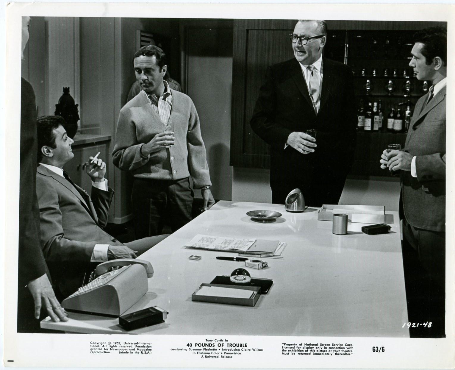 40 Pounds of Trouble (1962) Screenshot 4 