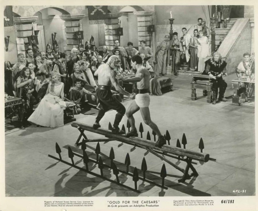 Gold for the Caesars (1963) Screenshot 1