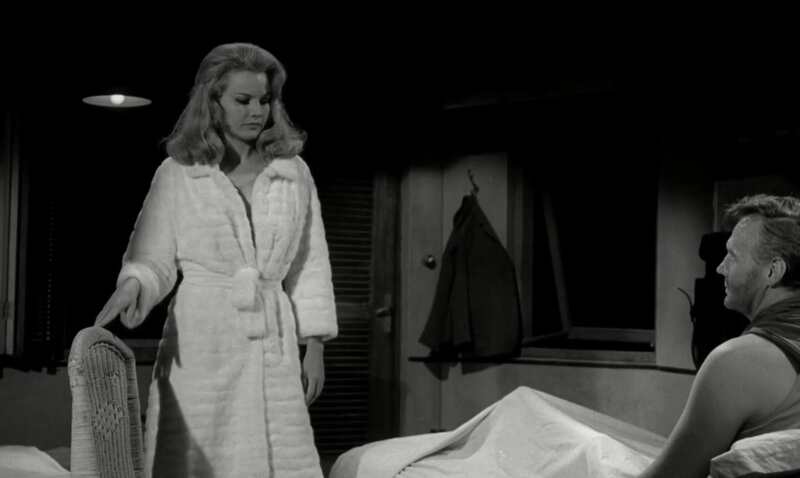 Station Six Sahara (1963) Screenshot 5