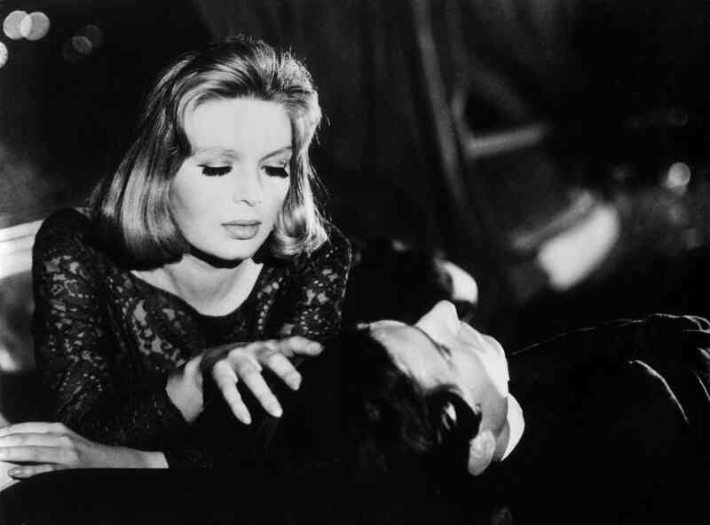 Sweet Skin (1963) Screenshot 1