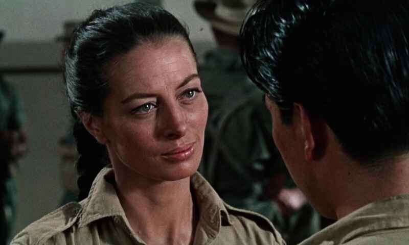 The 7th Dawn (1964) Screenshot 2