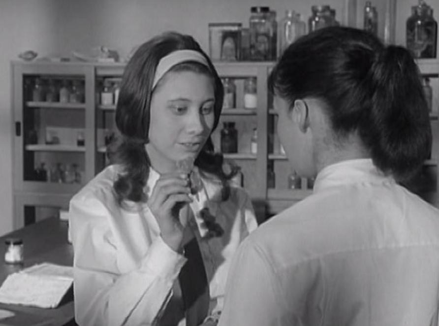 Gutter Girls (1963) Screenshot 3 