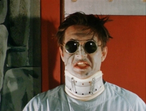 Kiss Me Quick! (1964) Screenshot 1
