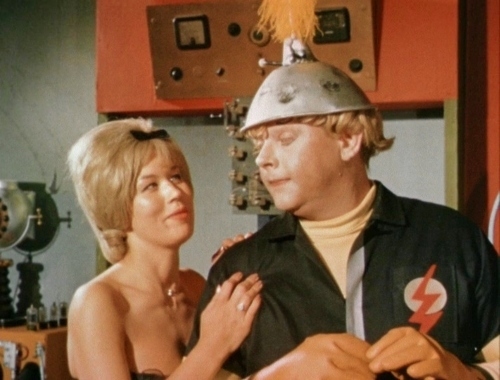 Kiss Me Quick! (1964) Screenshot 5