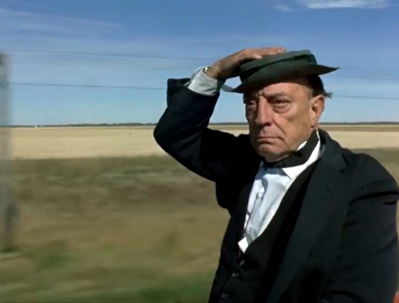 The Railrodder (1965) Screenshot 1