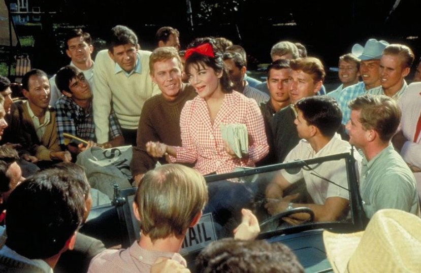 When the Boys Meet the Girls (1965) Screenshot 2