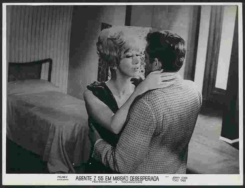 Desperate Mission (1965) Screenshot 1