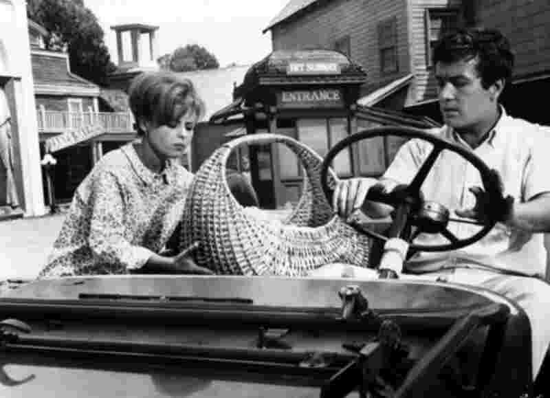 The Bubble (1966) Screenshot 4