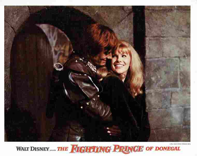 The Fighting Prince of Donegal (1966) Screenshot 5