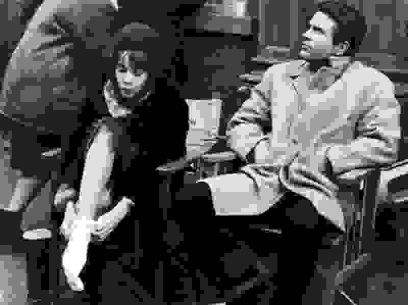 Promise Her Anything (1966) Screenshot 3
