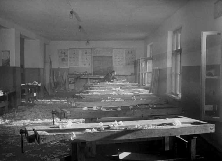 Krylya (1966) Screenshot 5