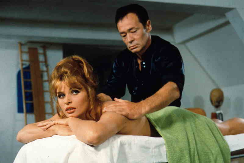 Diaboliquement vôtre (1967) with English Subtitles on DVD DVD Diabolically Yours (1967) Screenshot 5