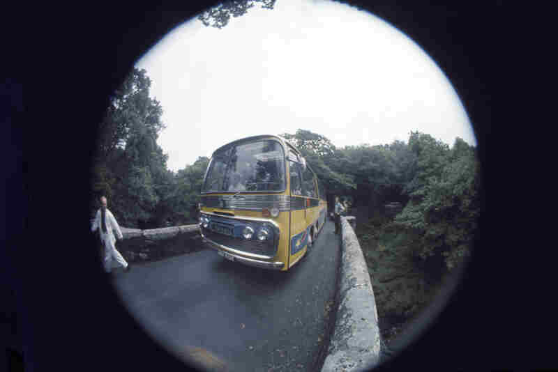 Magical Mystery Tour (1967) Screenshot 4