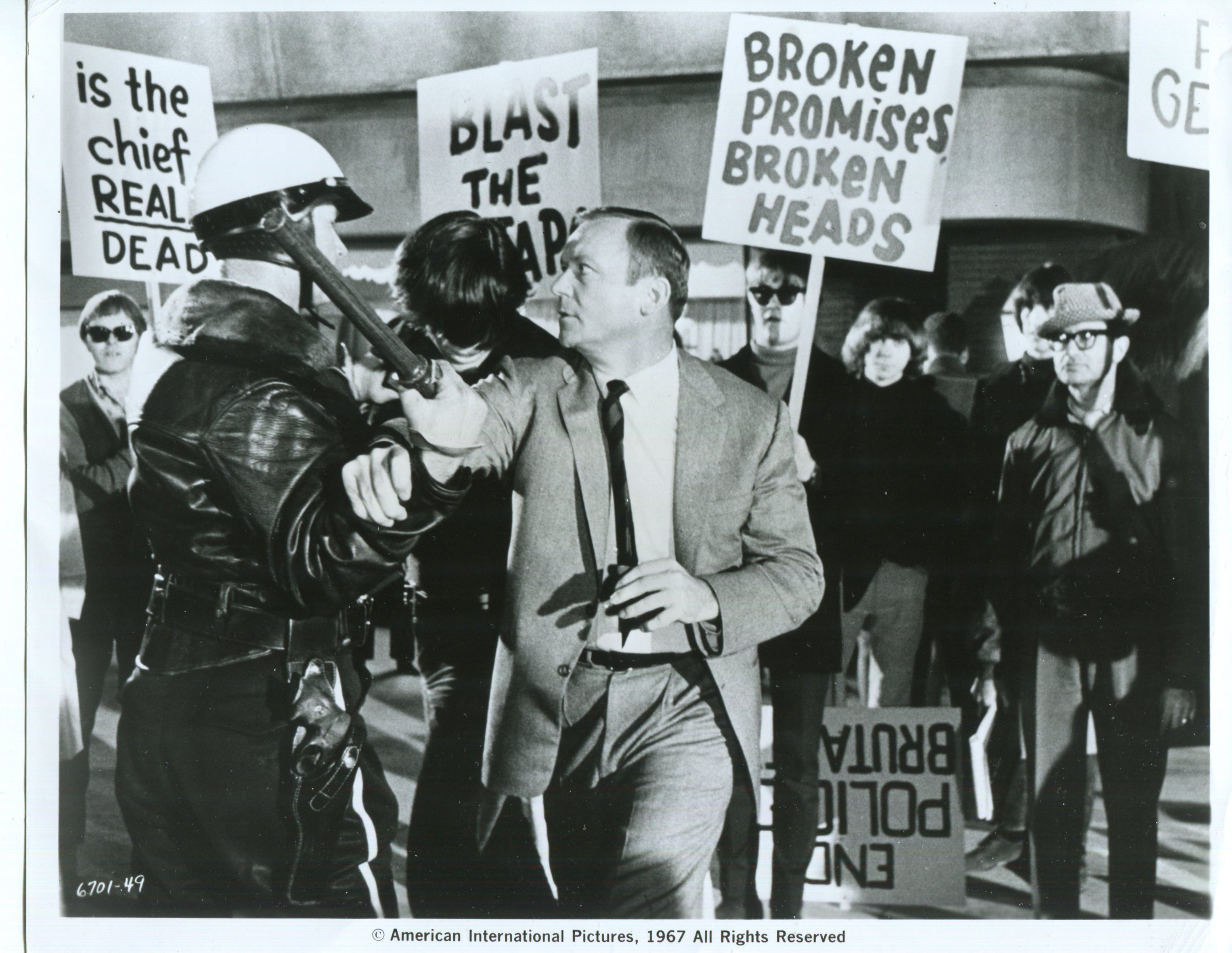 Riot on Sunset Strip (1967) Screenshot 2