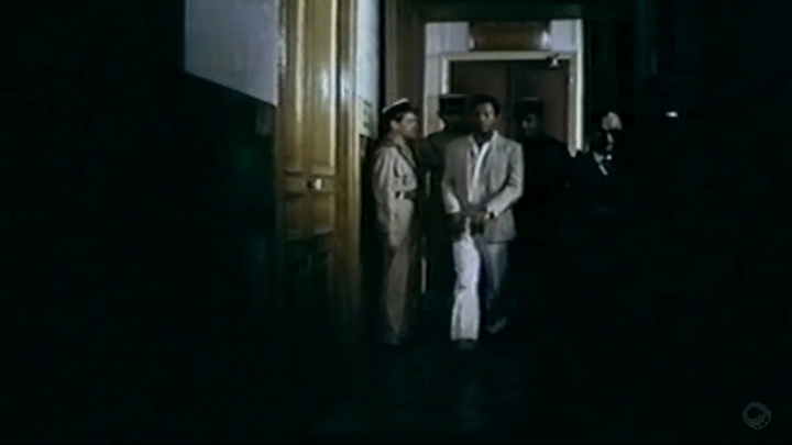 The Stranger (1967) Screenshot 4 