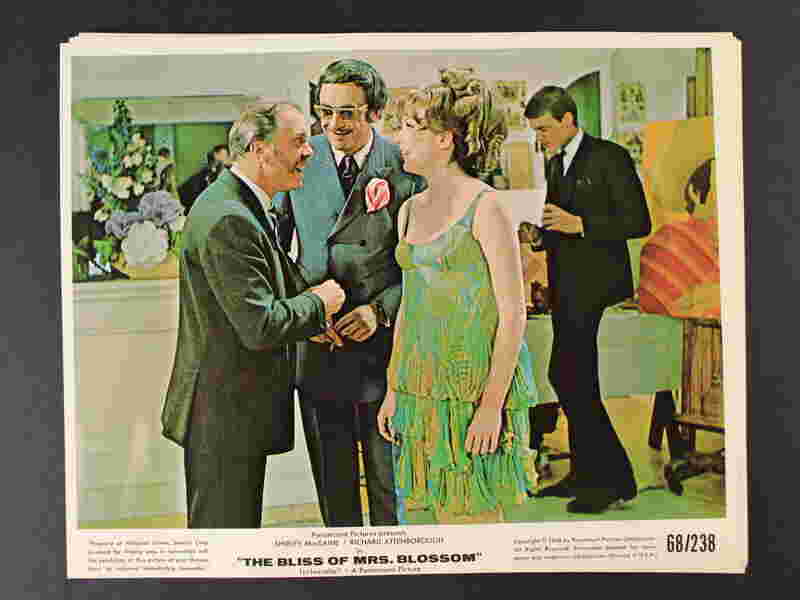 The Bliss of Mrs. Blossom (1968) Screenshot 3