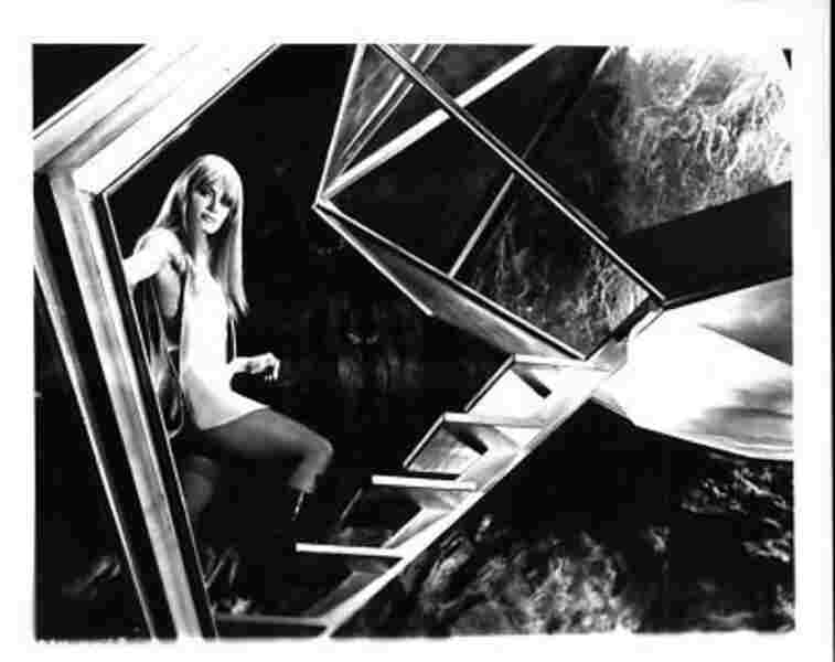 Danger: Diabolik (1968) Screenshot 1