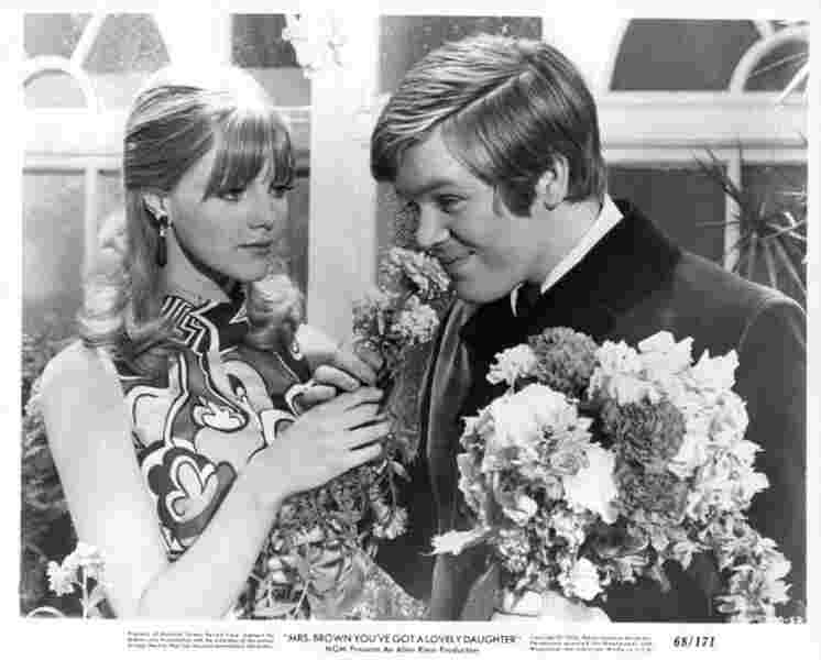 Mrs. Brown, You've Got a Lovely Daughter (1968) Screenshot 5