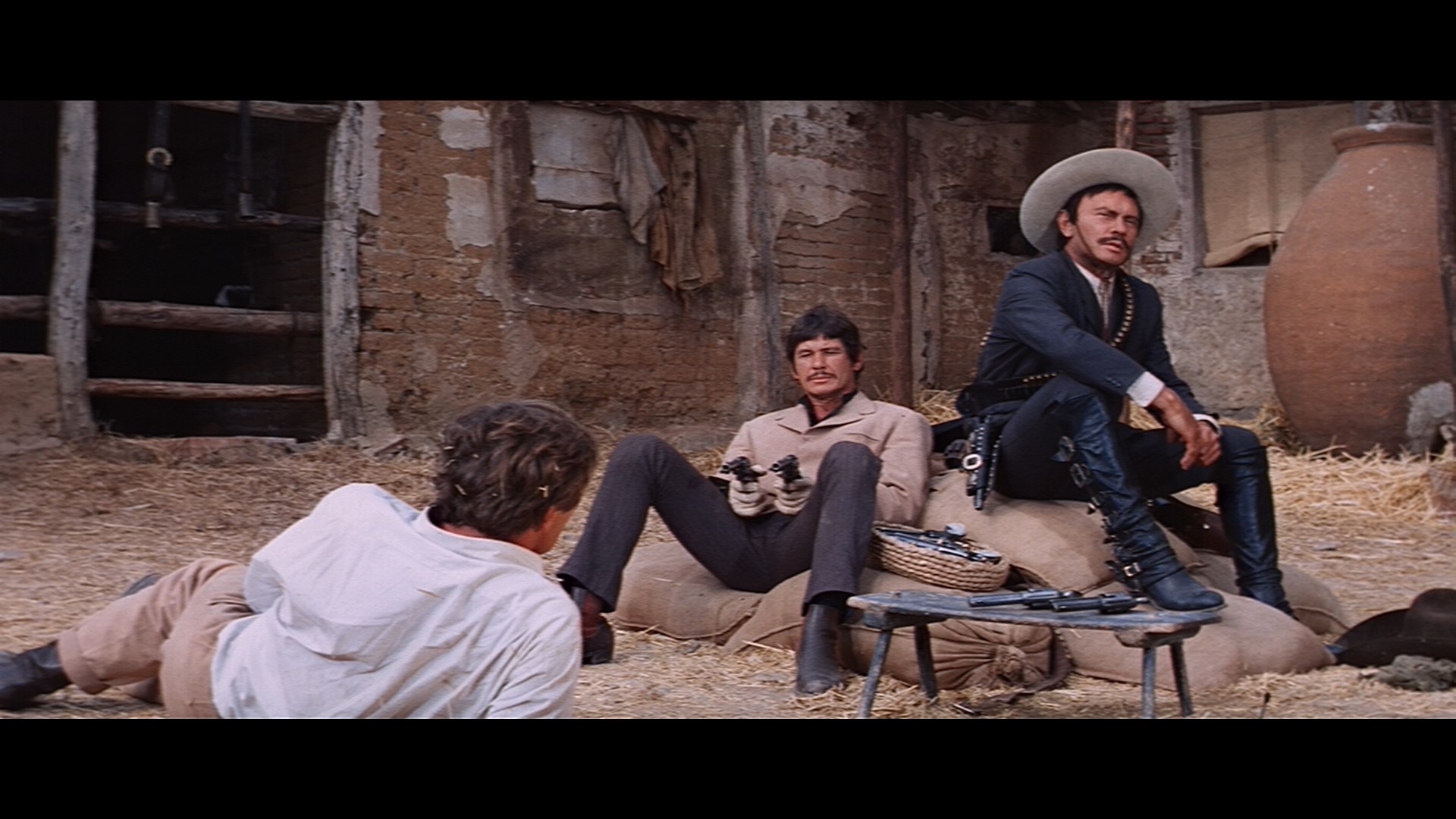 Villa Rides (1968) Screenshot 2