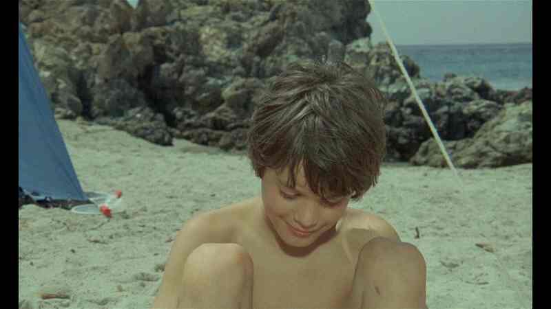 The Christmas Tree (1969) Screenshot 4