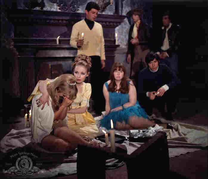 Horror House (1969) Screenshot 5