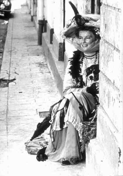 The Madwoman of Chaillot (1969) Screenshot 3