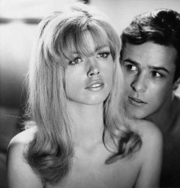 The Sensual Male (1970) Screenshot 1